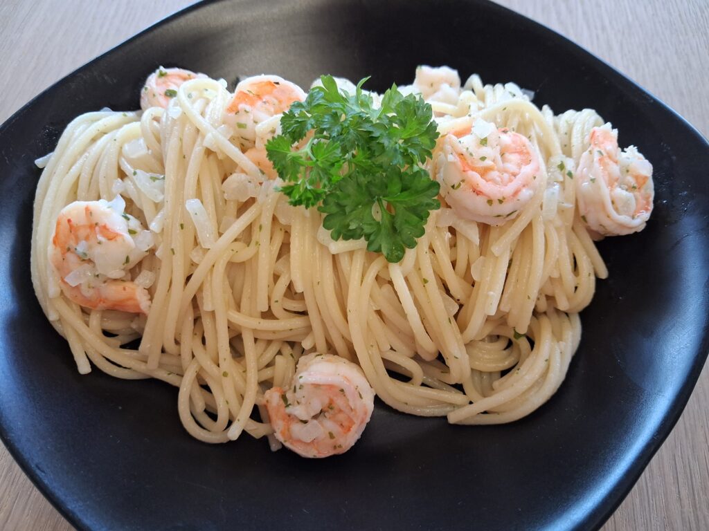 Spaghetti med rejer og hvidvin